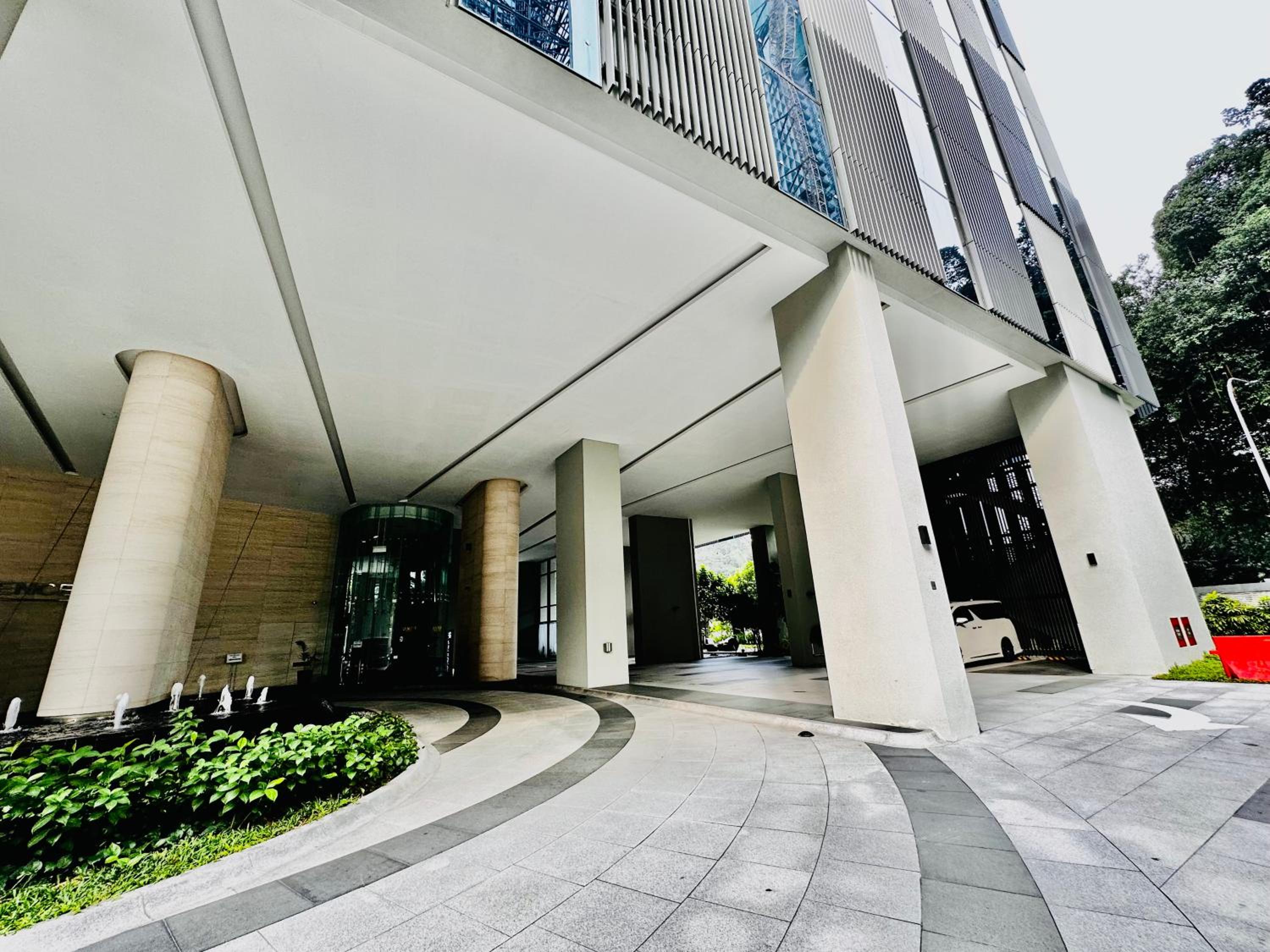 Sky Suites KLCC By NTR Resources