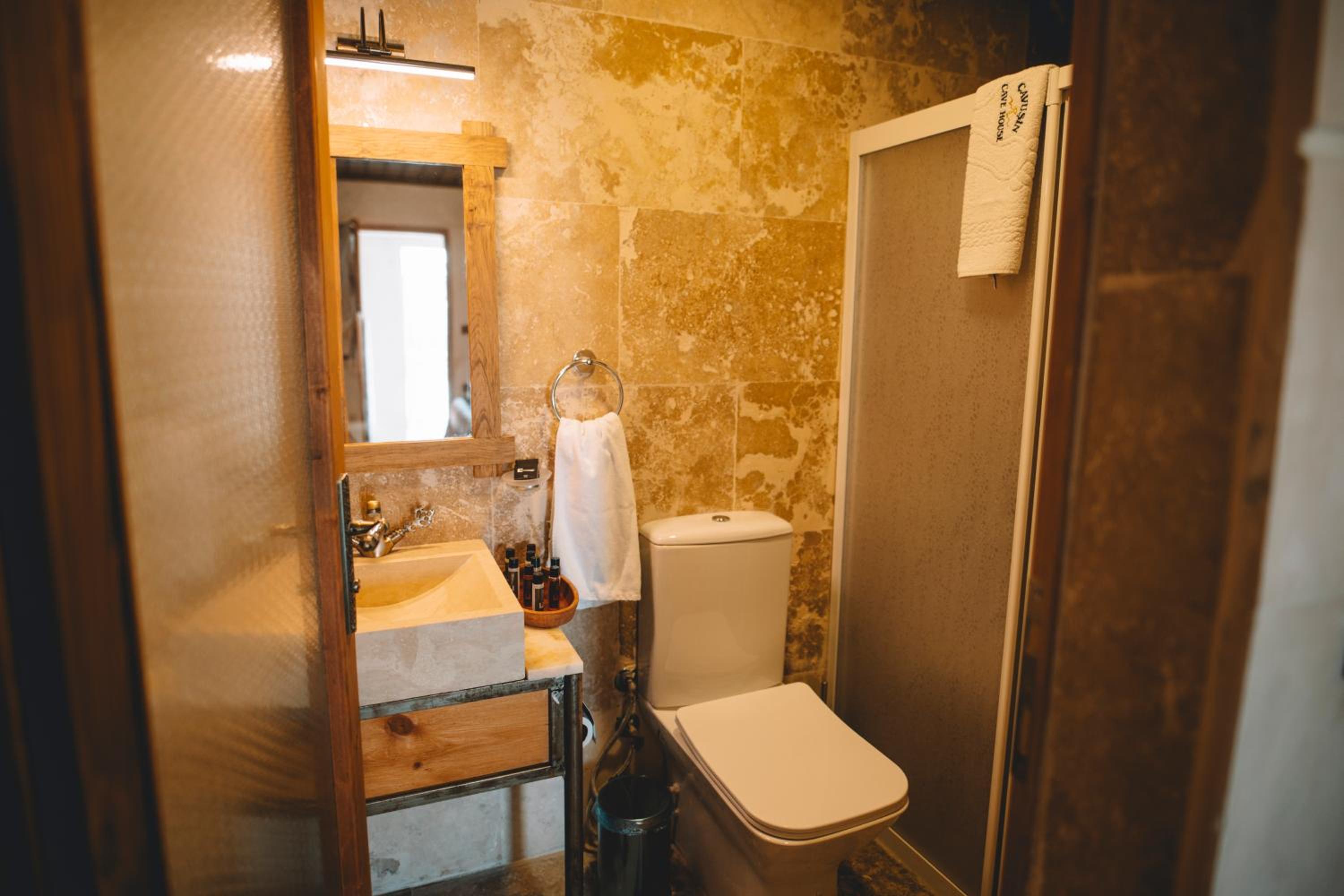 Çavuşin Cave House-Cappadocia - Image 47