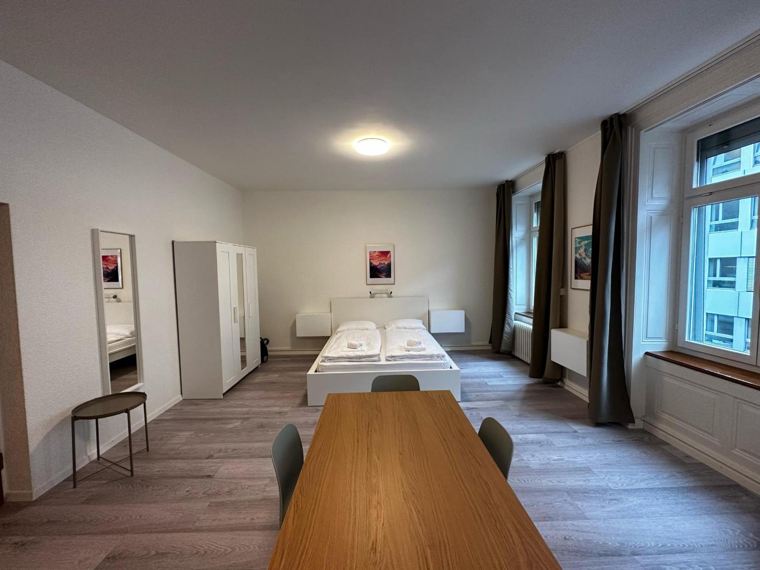 HITrental Seefeld - Kreuzstrasse Apartments view 3