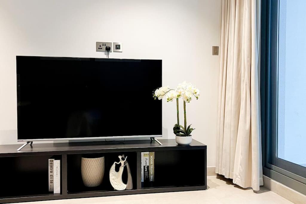 1BHK Near Airport, Pool, Parking view 2