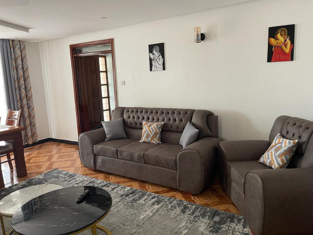 Furaha Luxury 8 bedroom vacation home in Nakuru Section 58 view 4