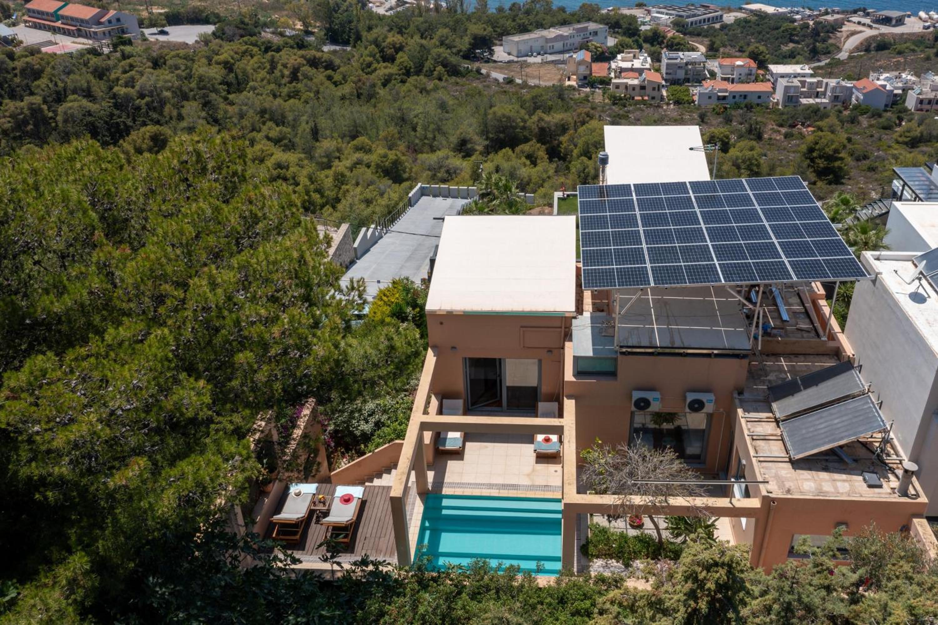 Hotel Unlimited Blue - Image 1