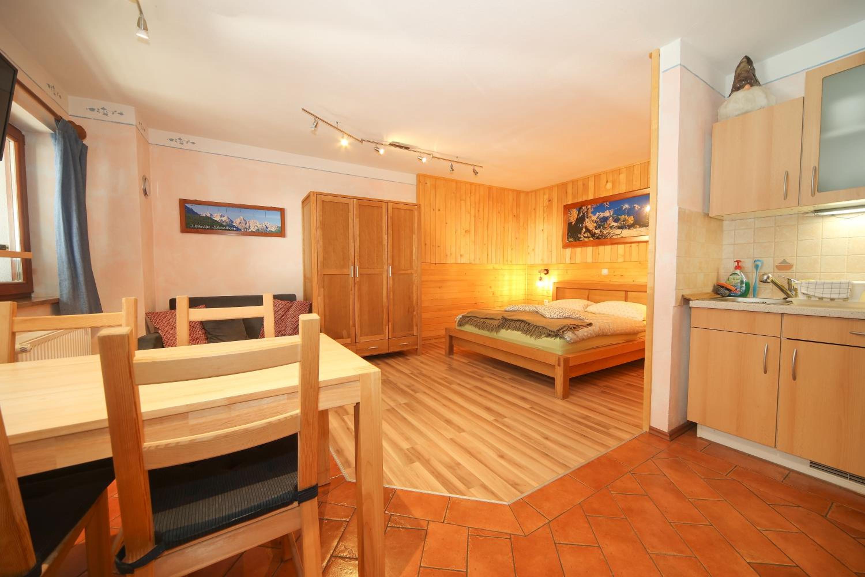 Apartma Felix view 3