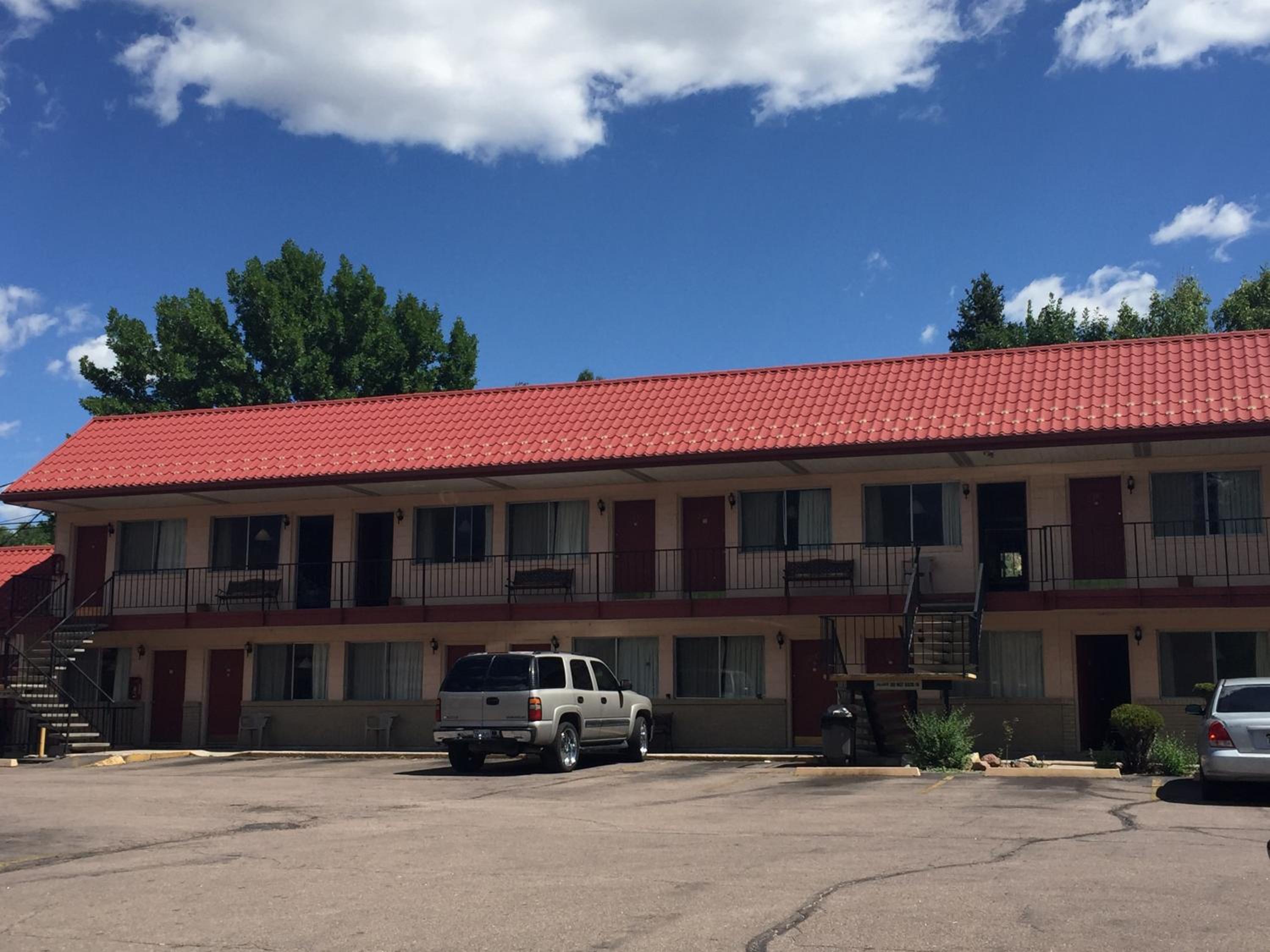 Garden of the Gods Motel