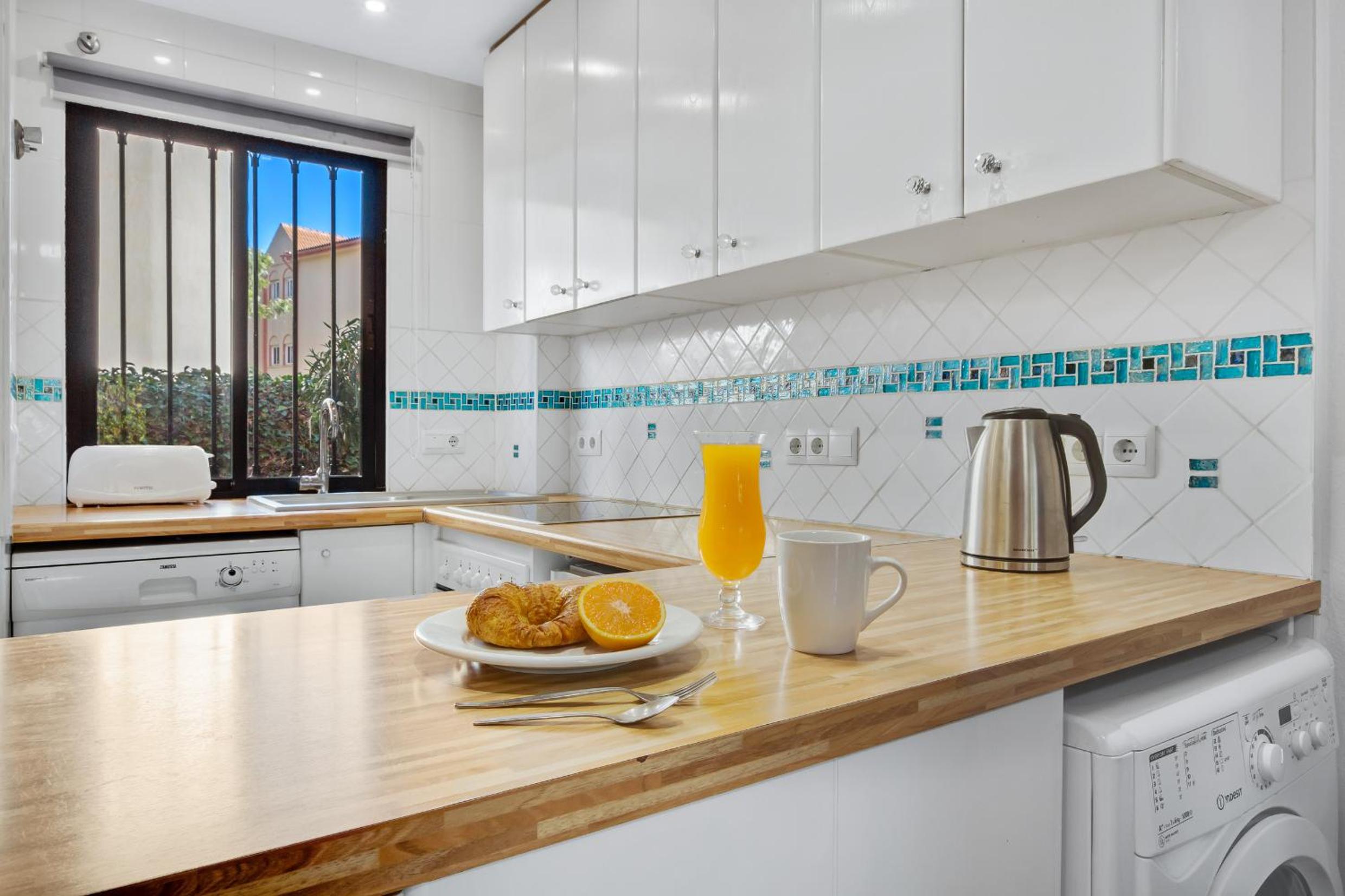 Adelfas by IVI Real Estate