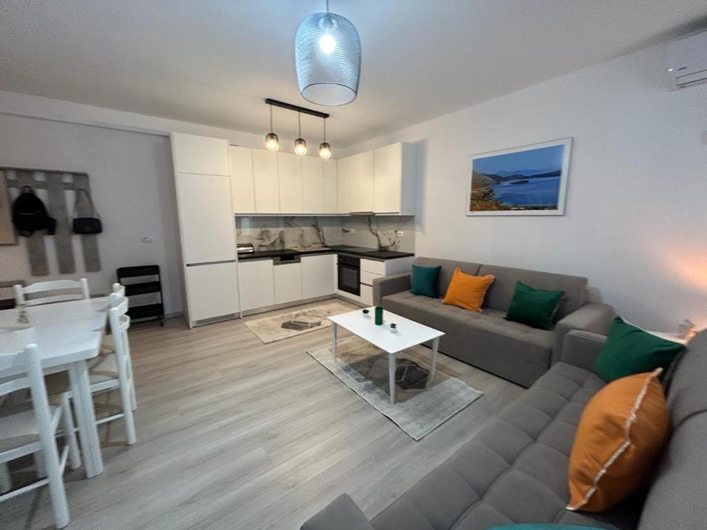 Blue pearl apartment