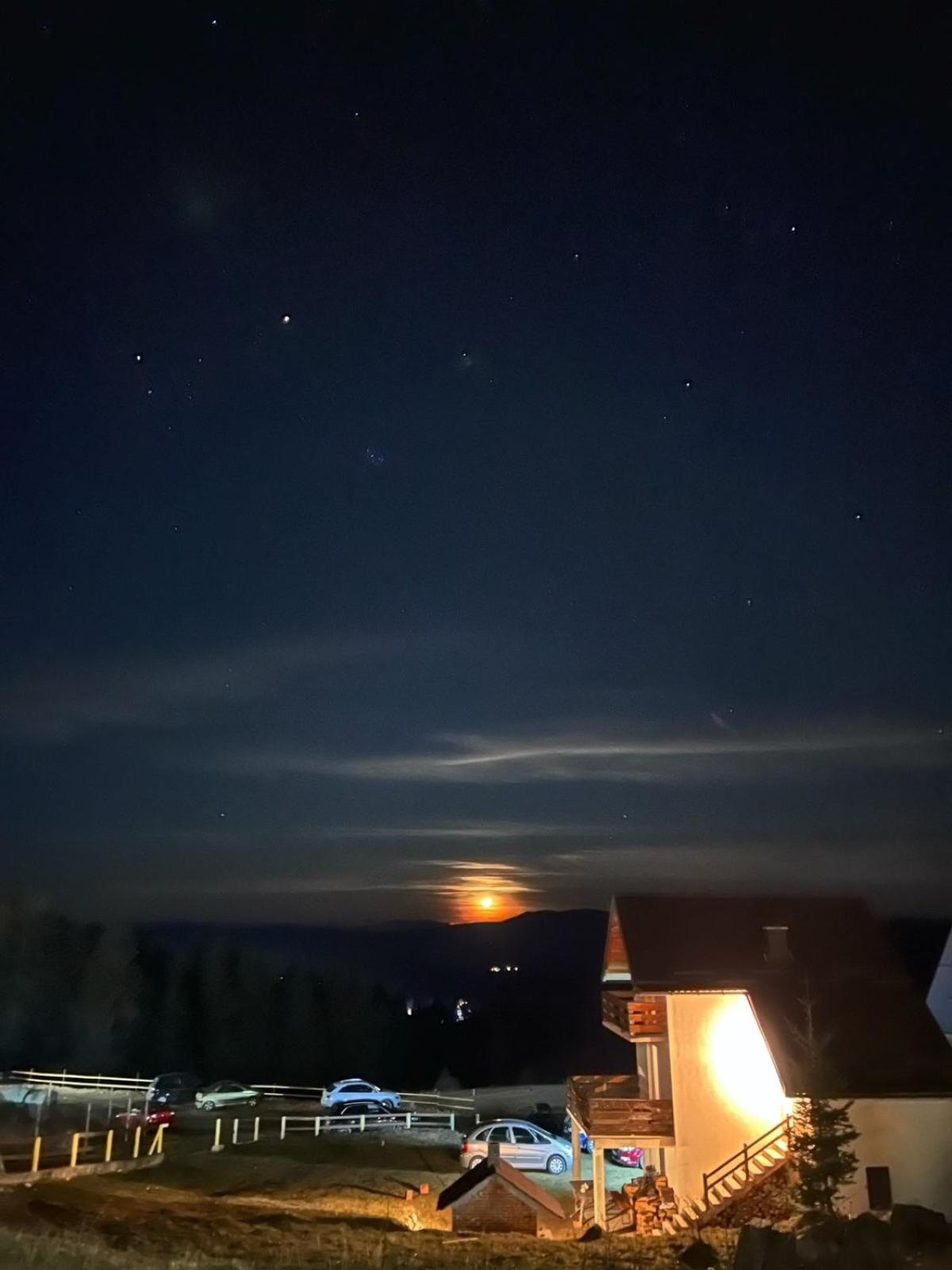 Apartman “MOON”