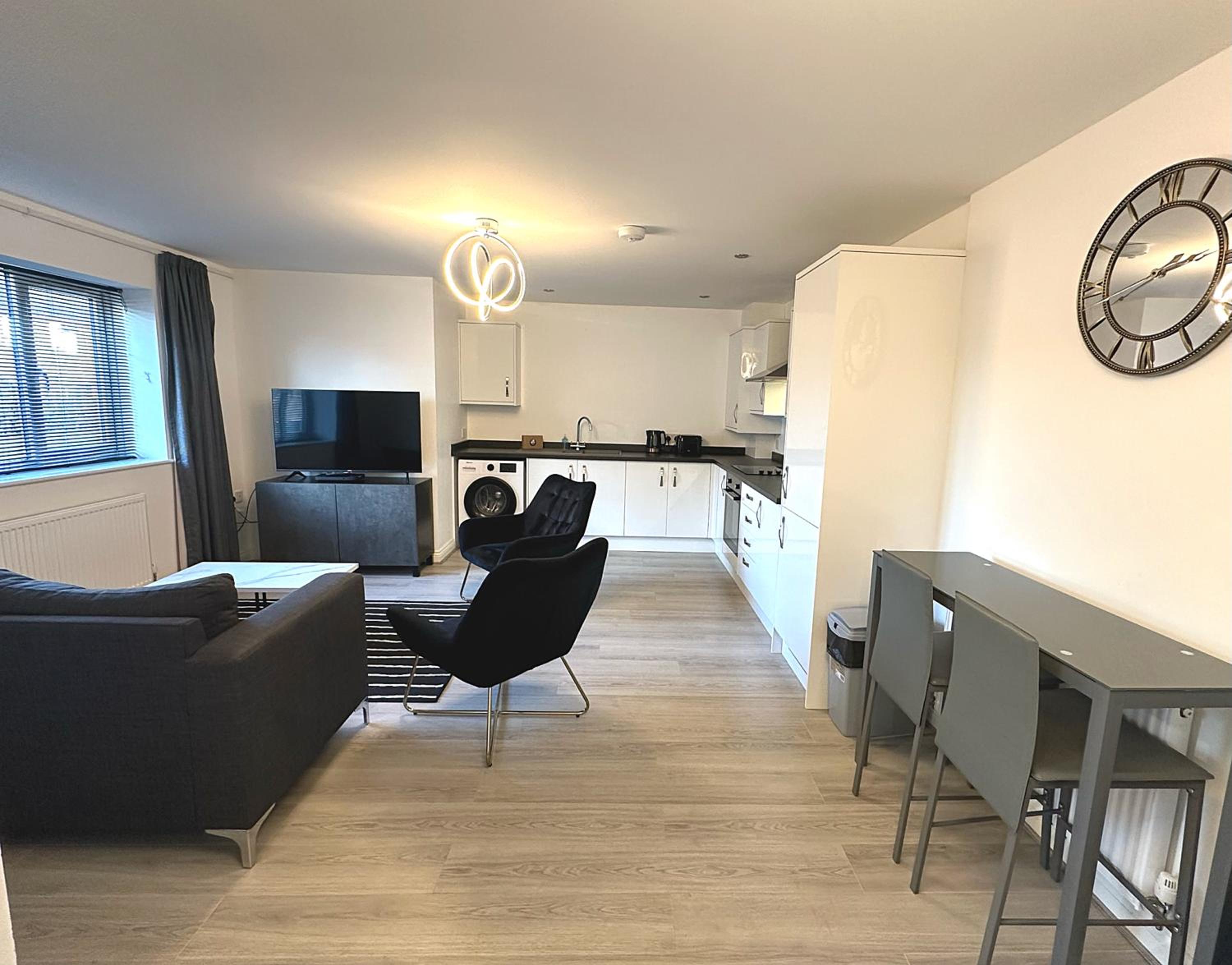 Rosebank Court by Blue Skies Stays view 3