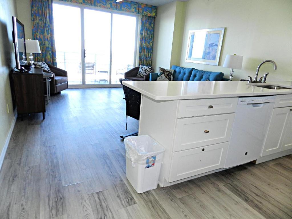 Wyndham Ocean Walk 703 - Vacation in Comfort and luxury 1BR Oceanfront view 3