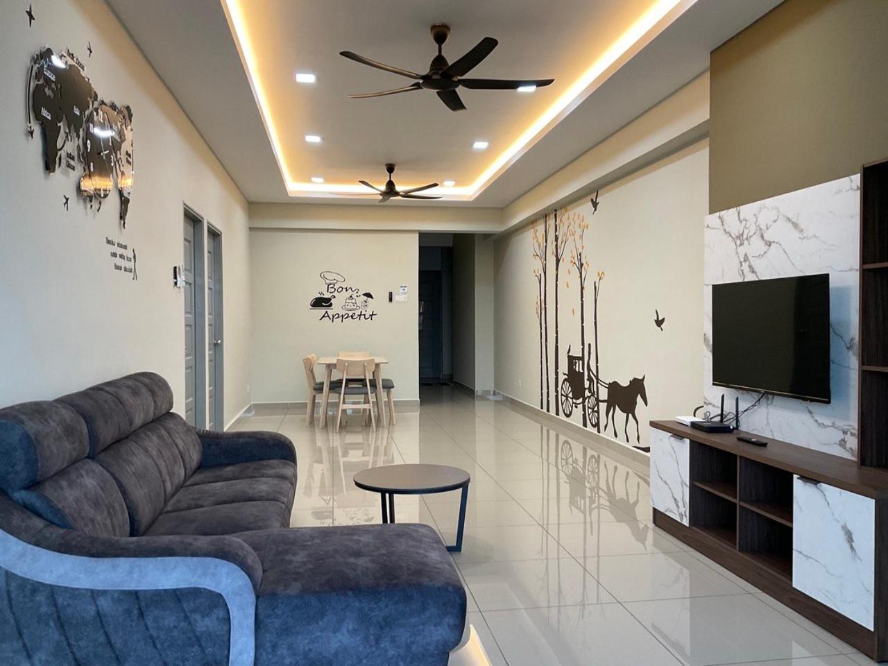 High Floor View,Cozy Balcony,9Pax,Netflix & Wifi,The Venus Sitiawan photo 1
