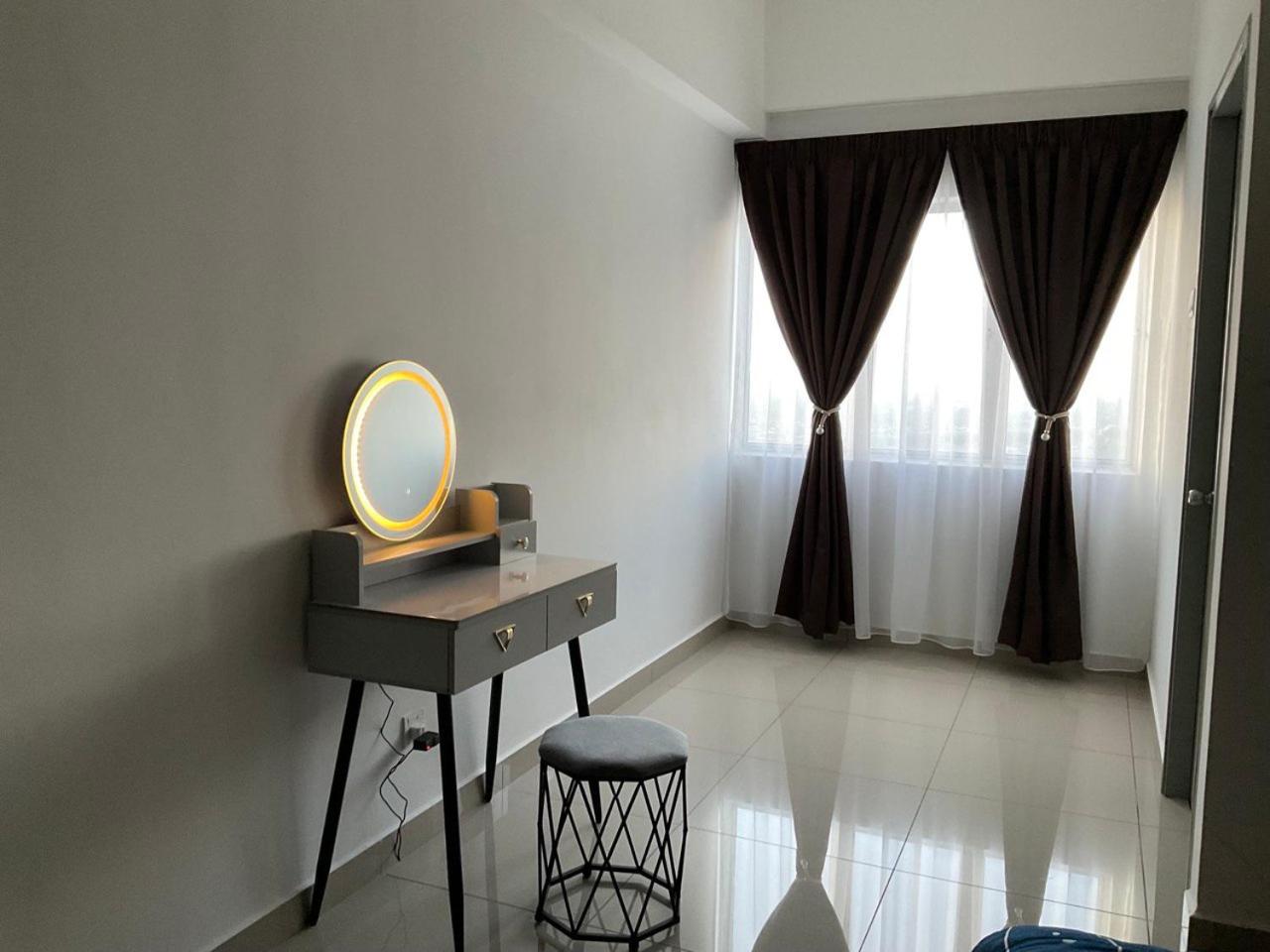 High Floor View,Cozy Balcony,9Pax,Netflix & Wifi,The Venus Sitiawan photo 4