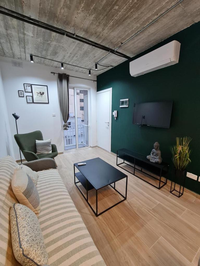 Simplicity Apartment photo 2