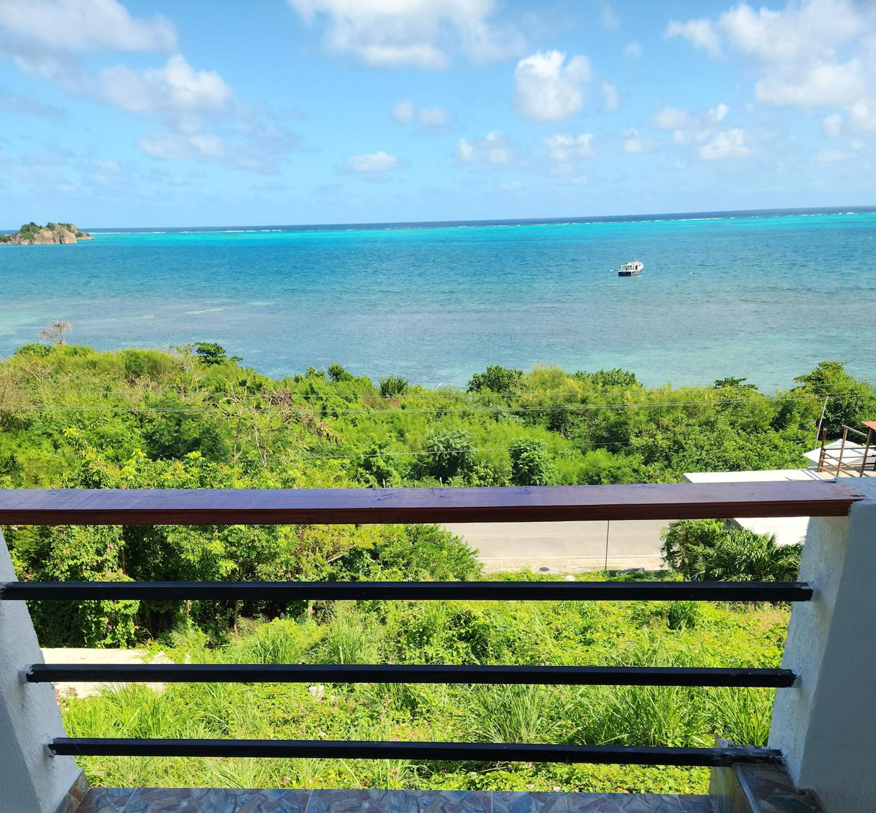 Sea Breeze inn