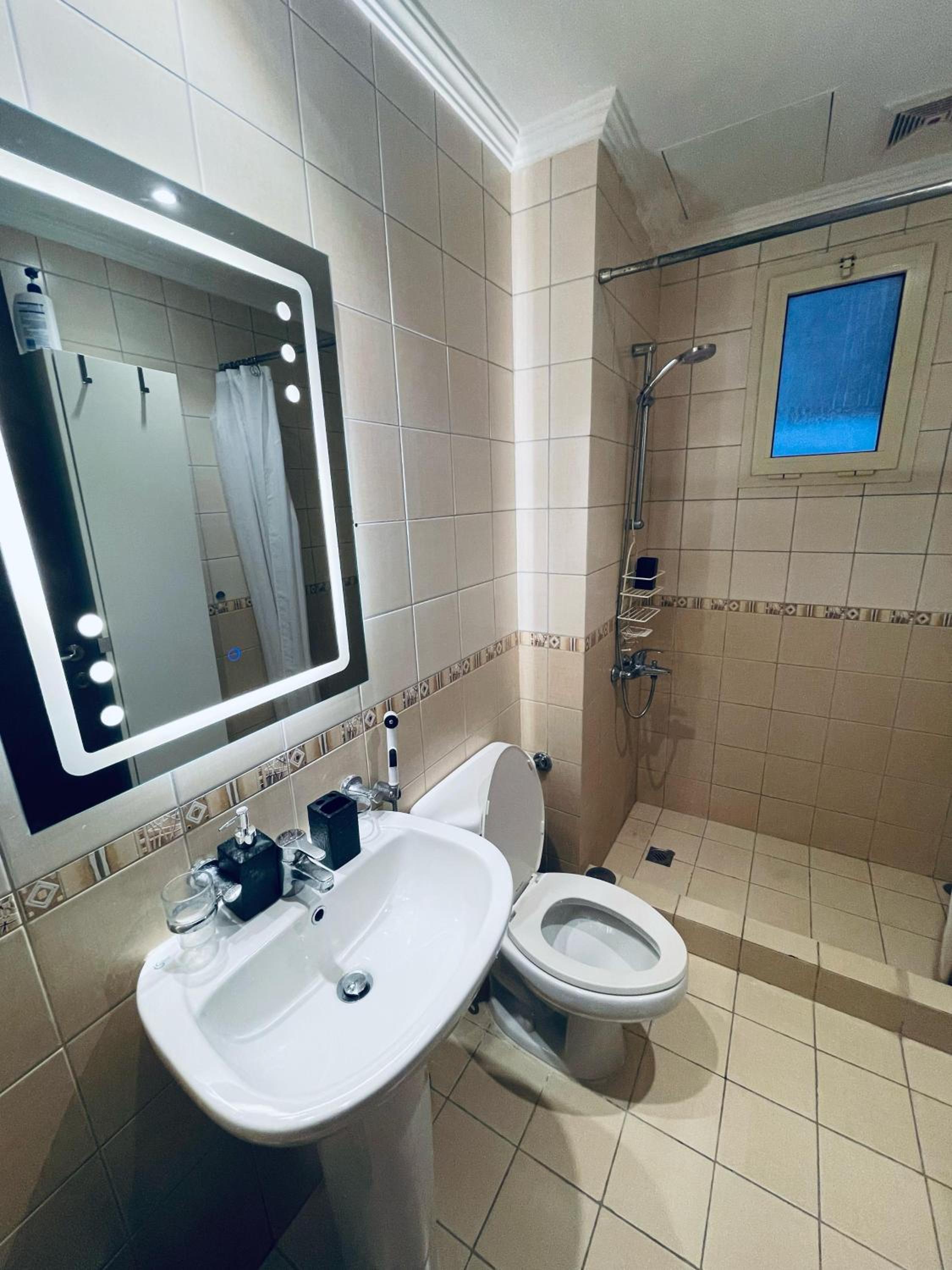 lovely one bedroom self entry view 2