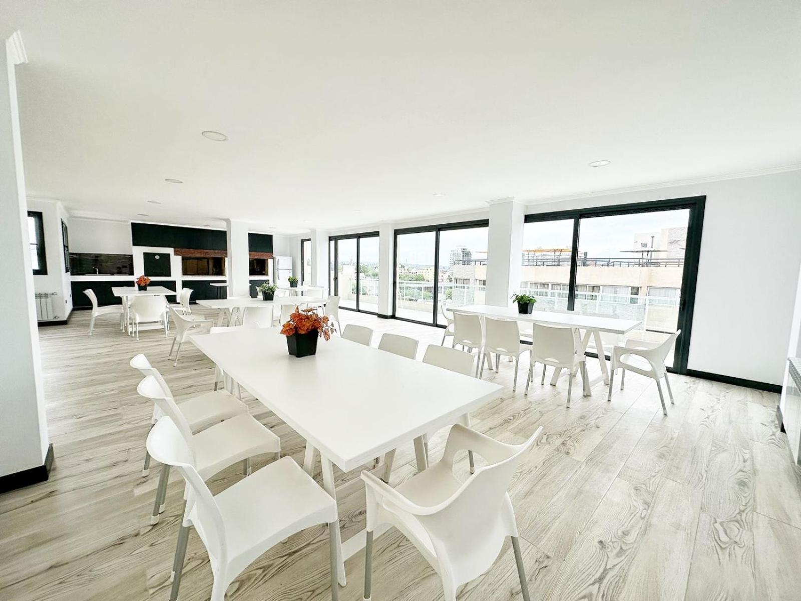 Constantino 6 Apartments