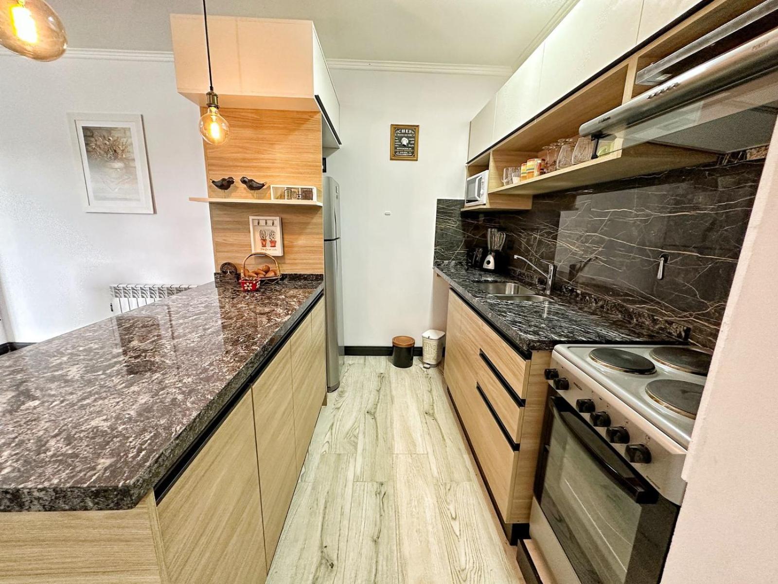 Constantino 6 Apartments