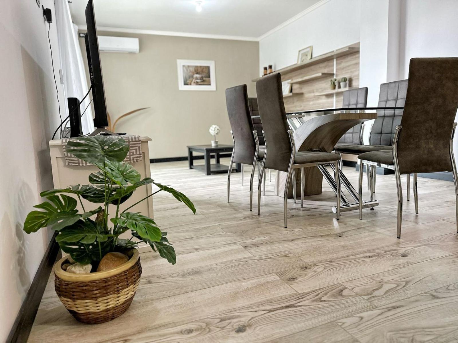 Constantino 6 Apartments