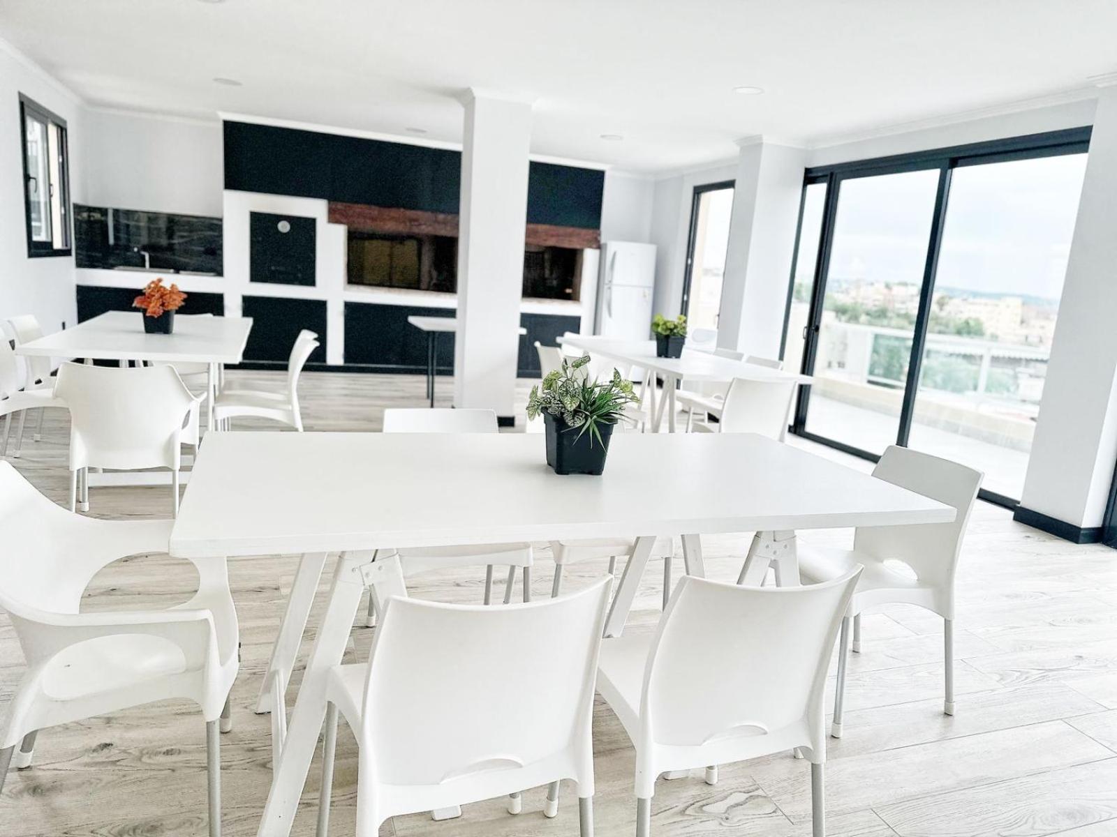 Constantino 6 Apartments