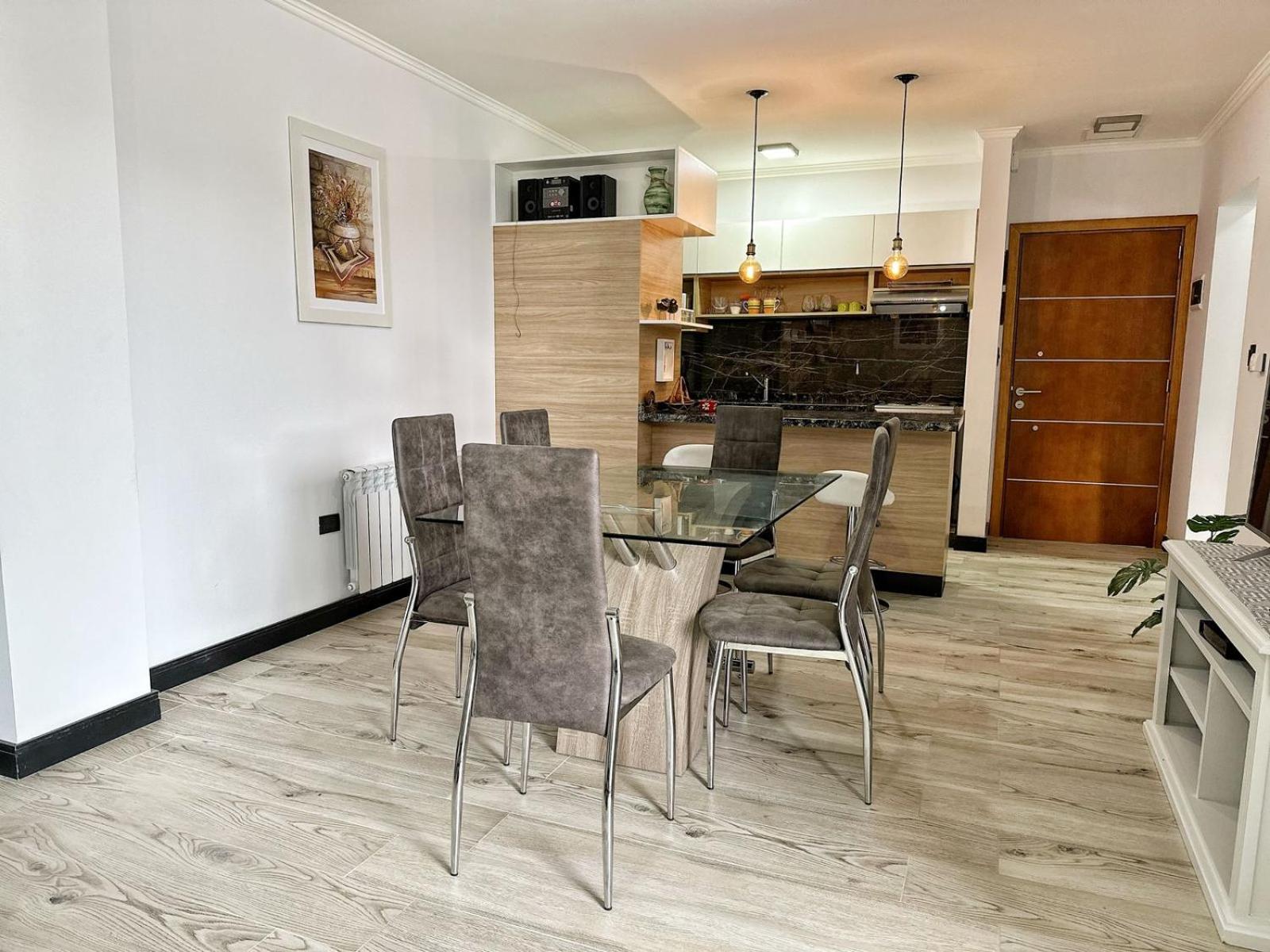 Constantino 6 Apartments