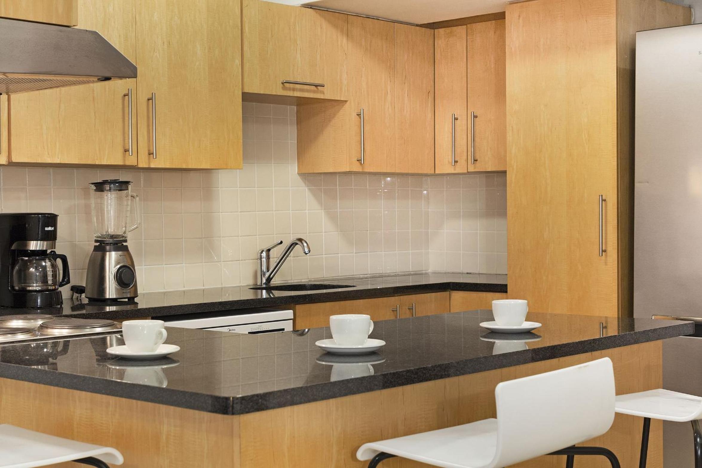 Fountain Suite 906 by HostAgents view 4