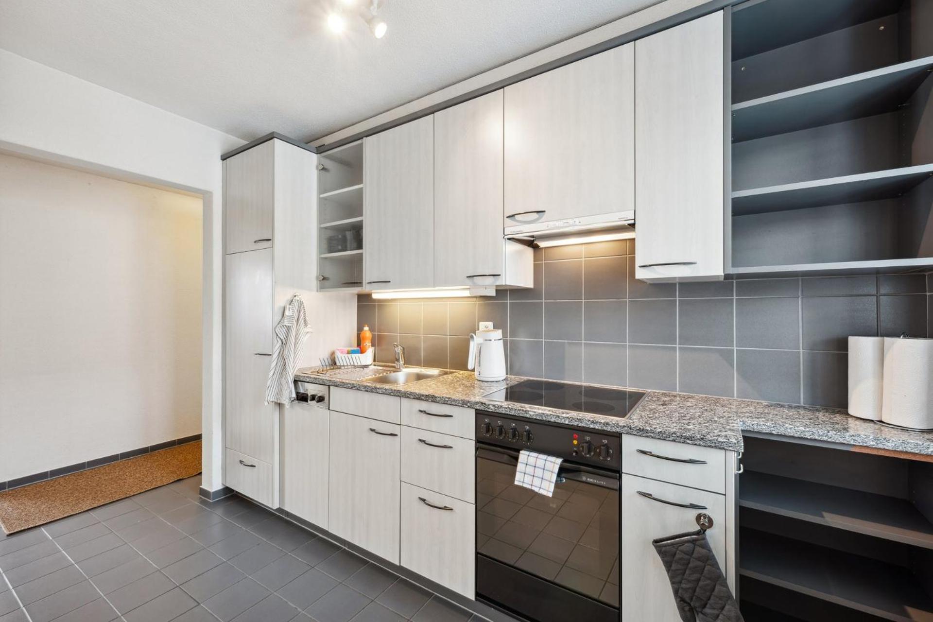 Comfortable stay in Oerlikon 20 minutes away from Zurich Airport