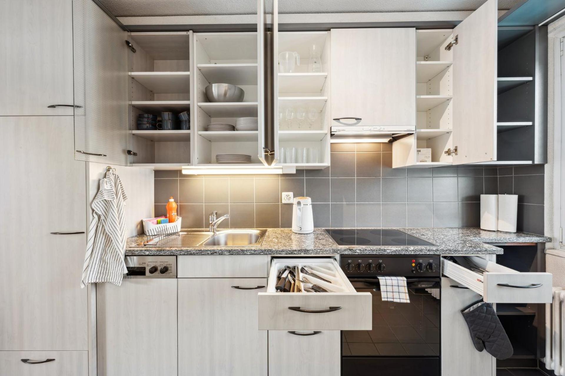 Comfortable stay in Oerlikon 20 minutes away from Zurich Airport