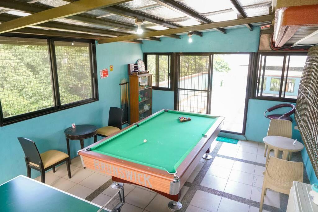 Maharlika's Peak a Dog-Friendly Tagaytay House