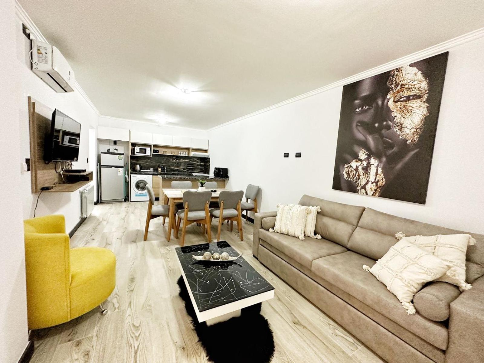 Constantino 6 Apartments