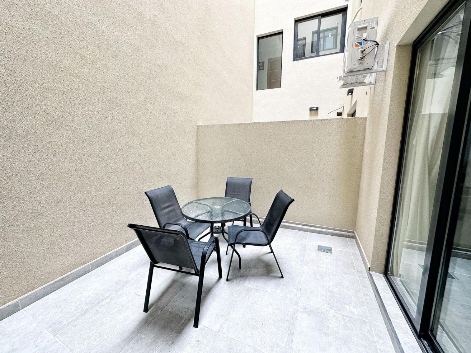 Constantino 6 Apartments
