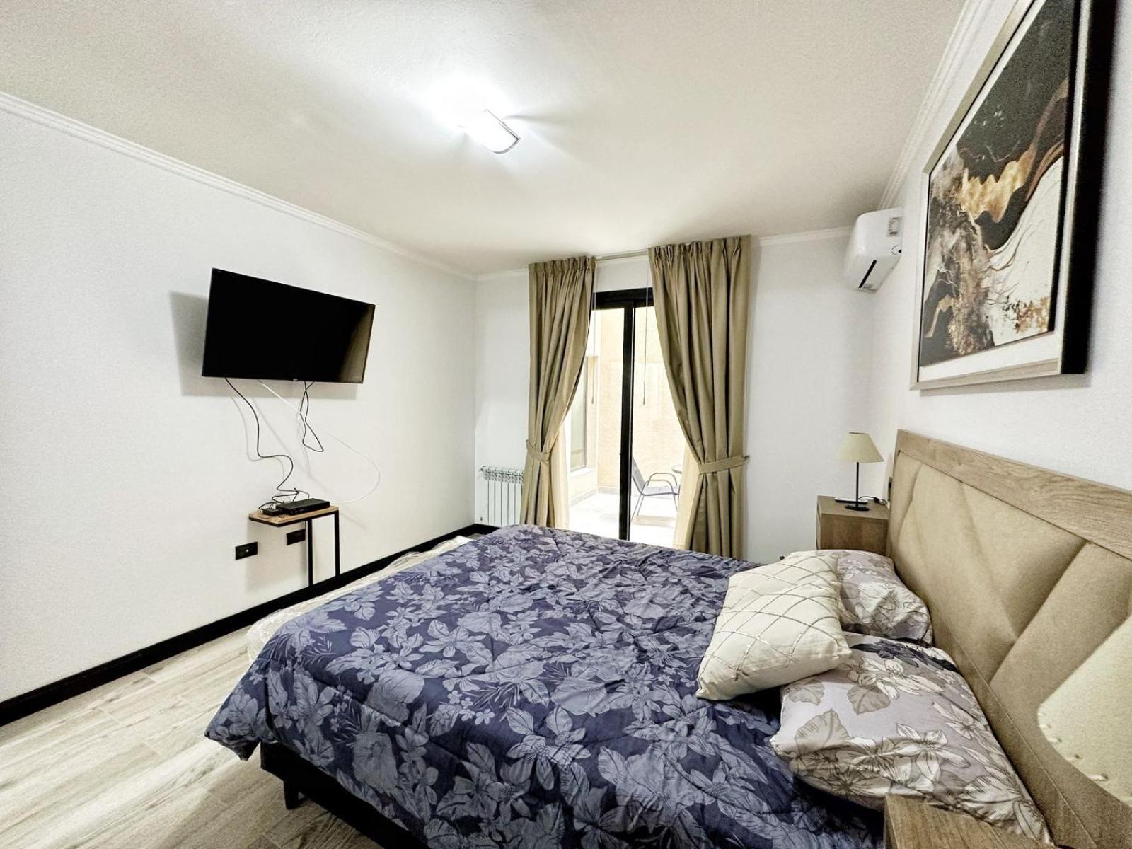 Constantino 6 Apartments