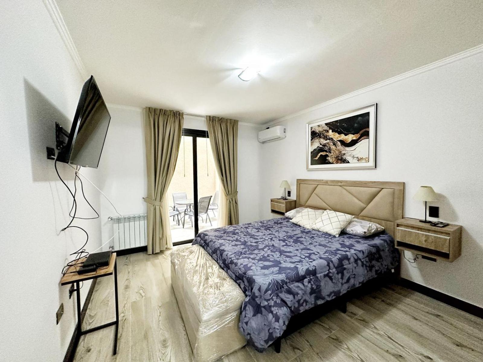 Constantino 6 Apartments