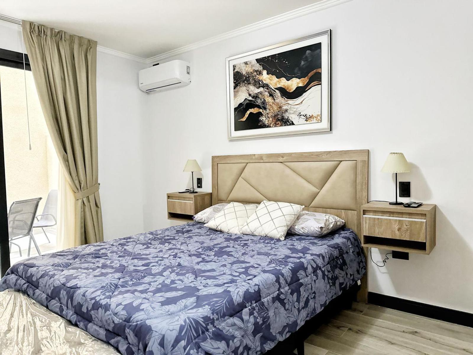 Constantino 6 Apartments