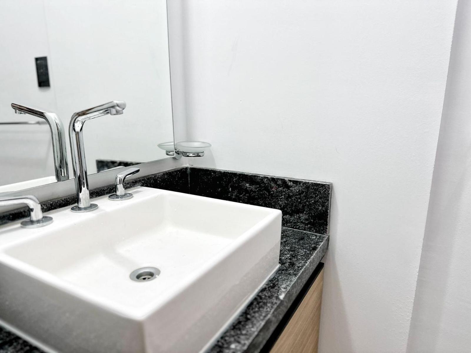 Constantino 6 Apartments