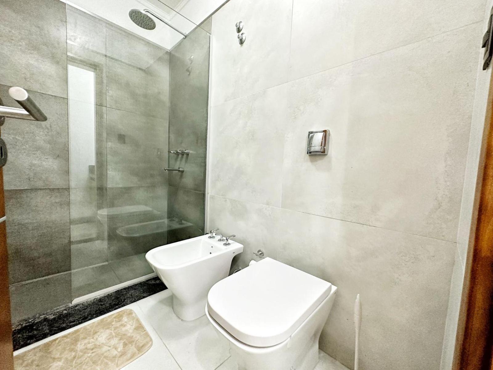 Constantino 6 Apartments