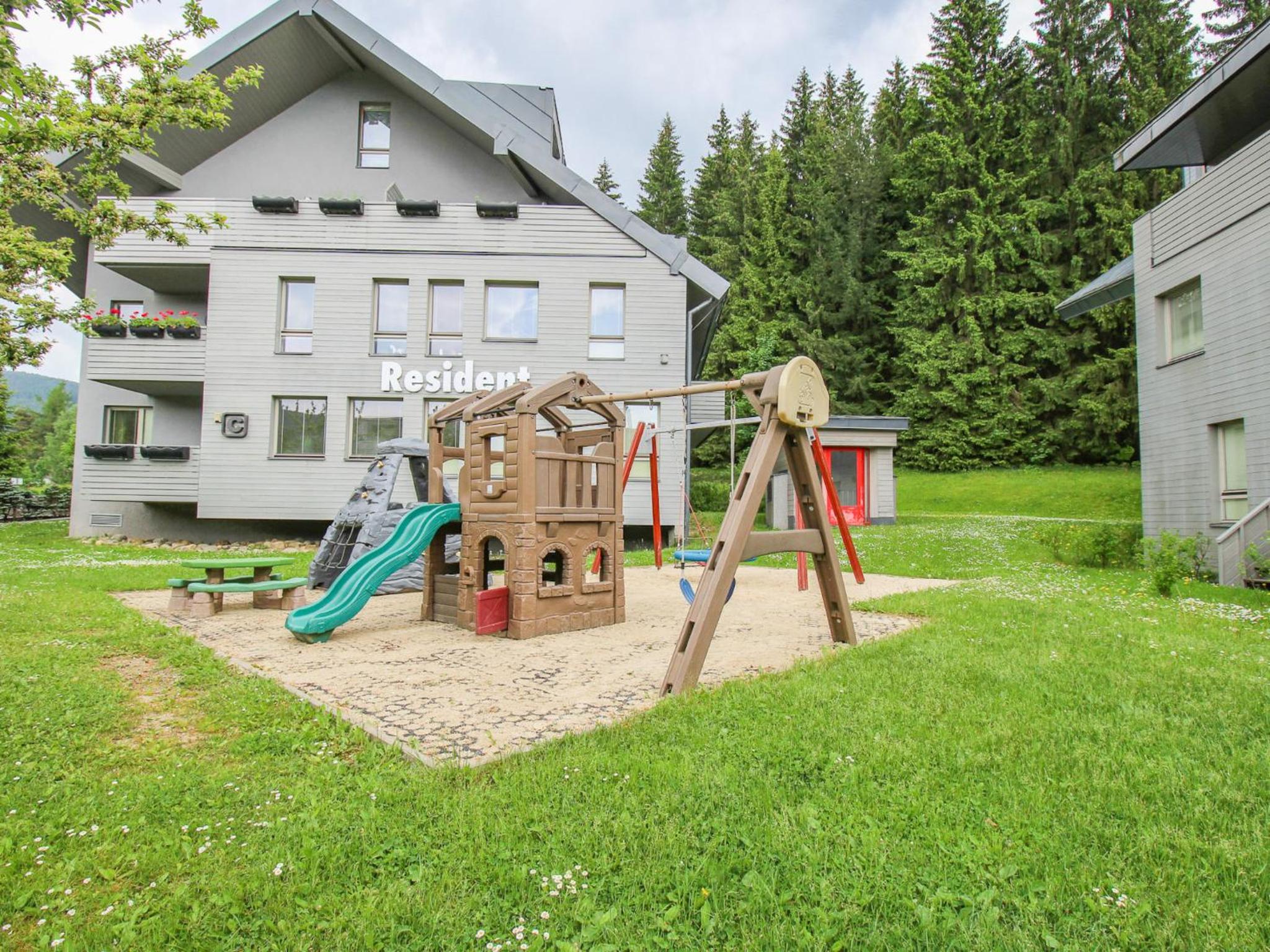 Apartment Resident Harrachov B - HRA170 by Interhome