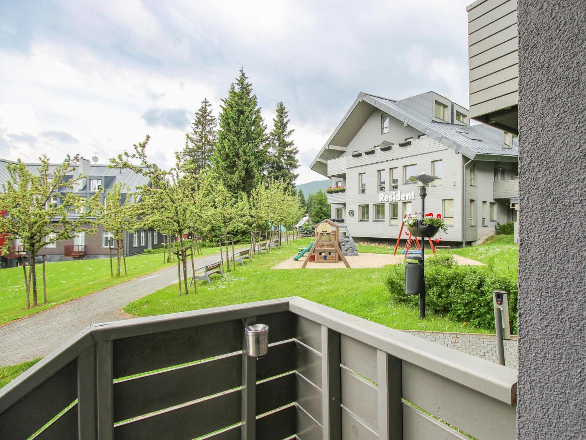 Apartment Resident Harrachov B - HRA170 by Interhome