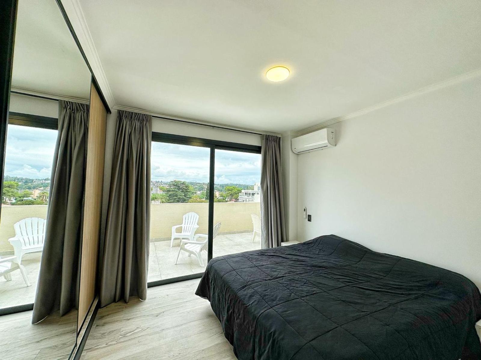 Constantino 6 Apartments