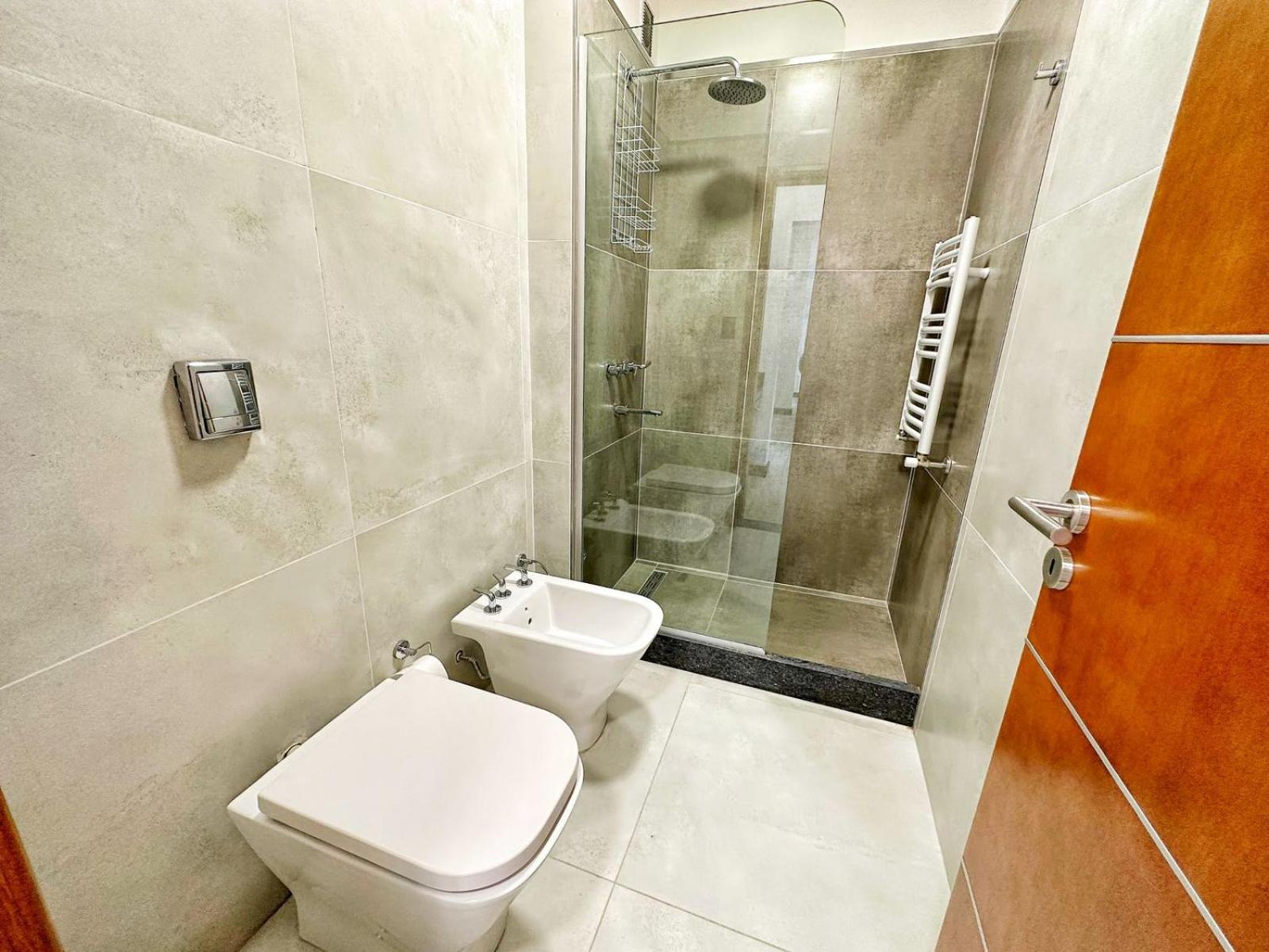 Constantino 6 Apartments
