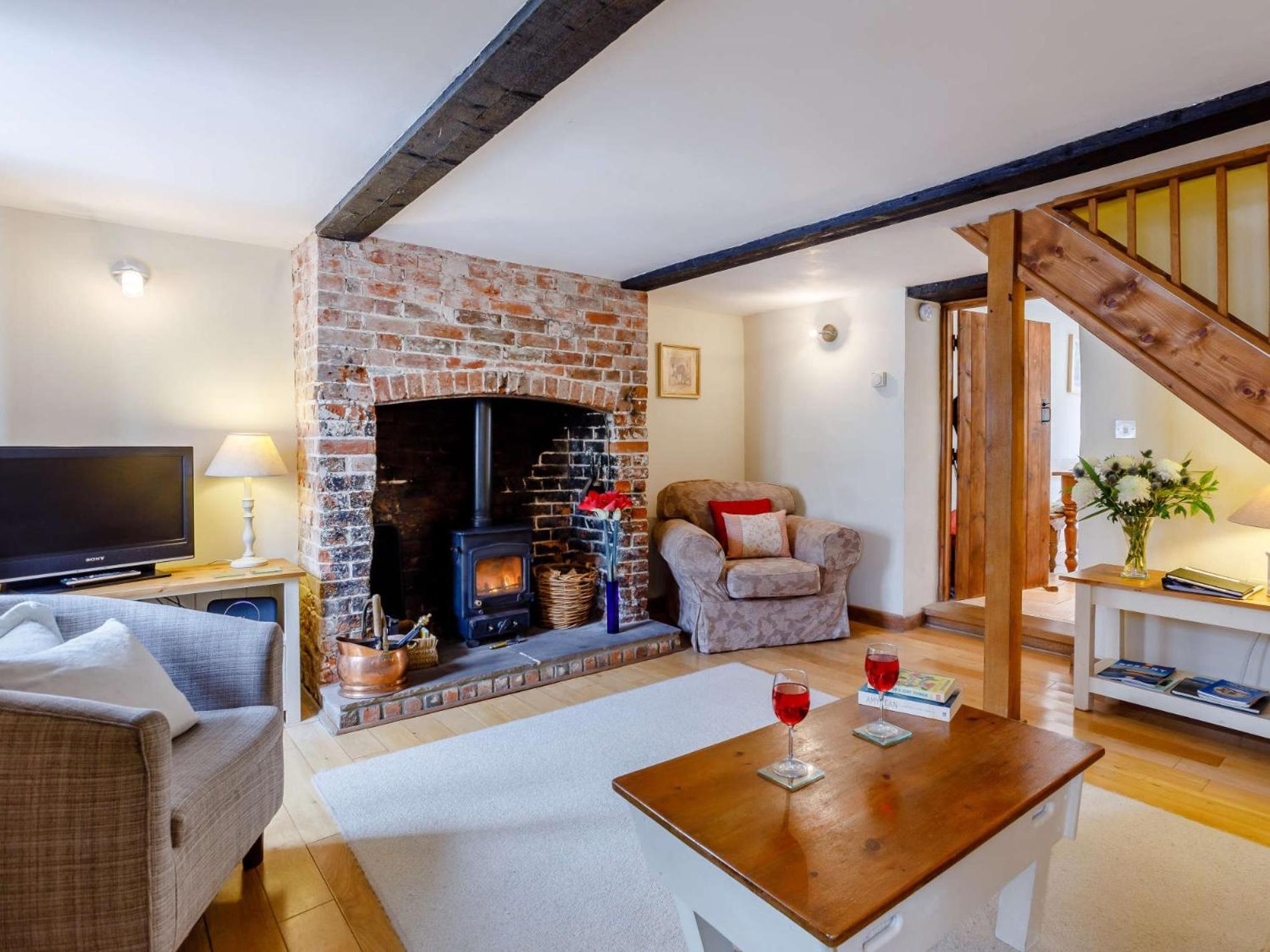 2 Bed in Cerne Abbas BRAMC view 4