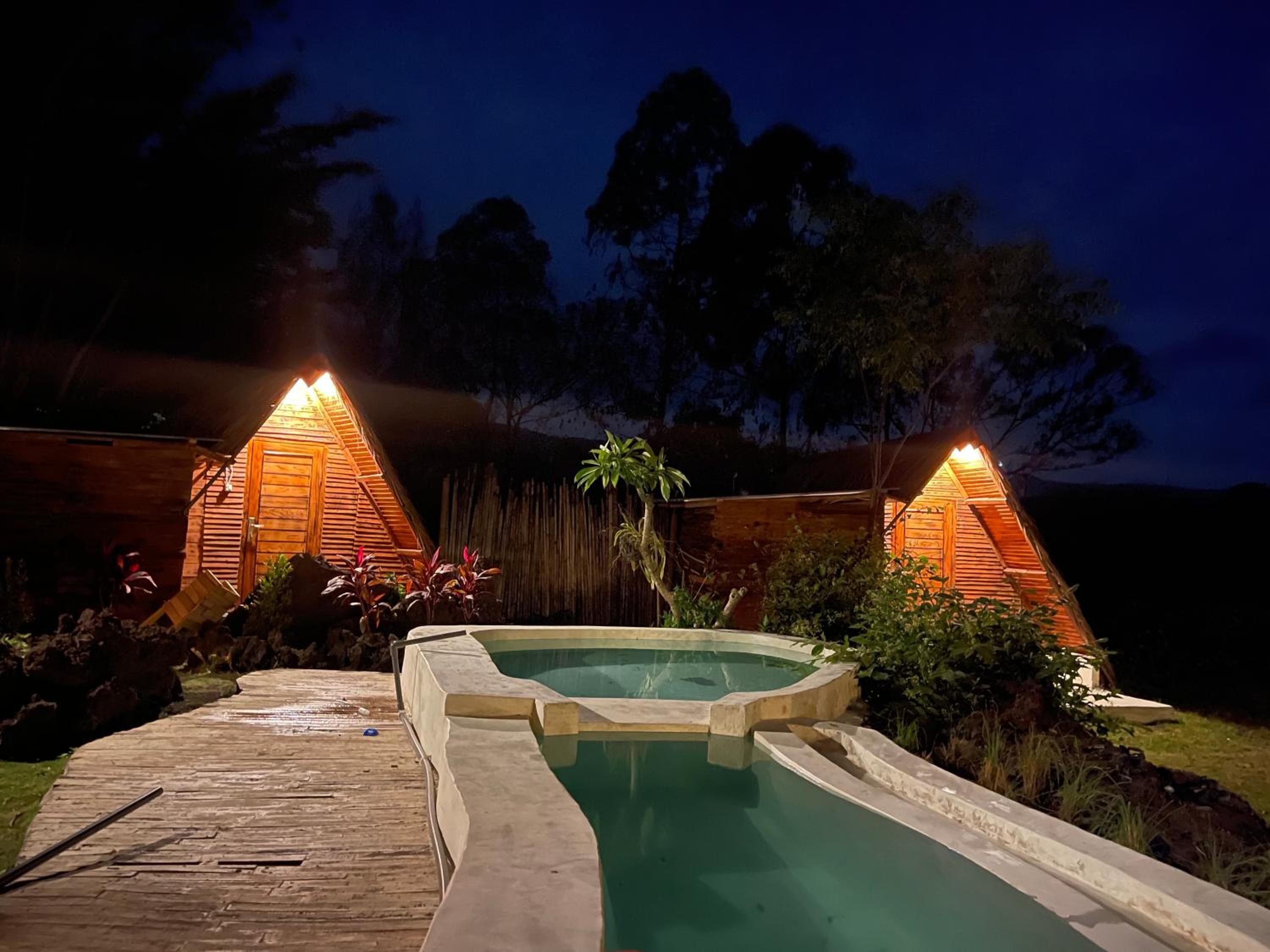 Triangular house and hot spring view 4