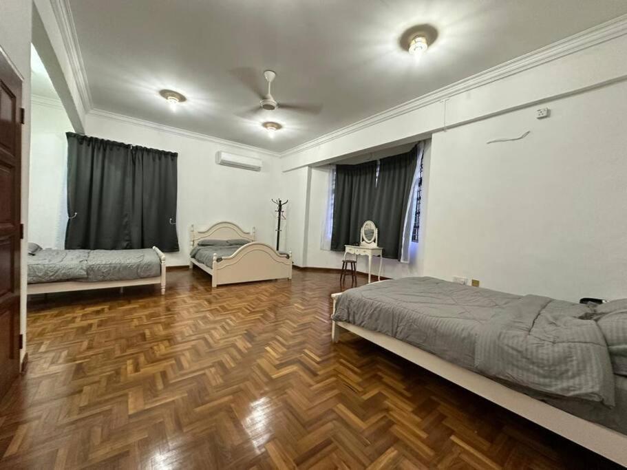Home In Johor Bahru Near by Setia Tropika