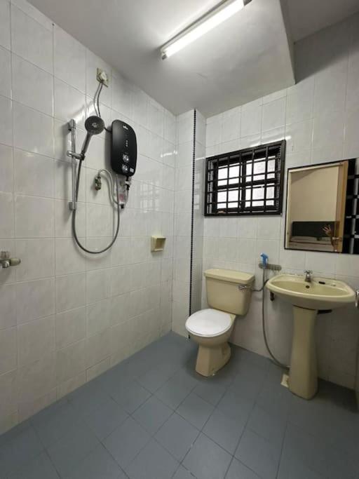 Home In Johor Bahru Near by Setia Tropika