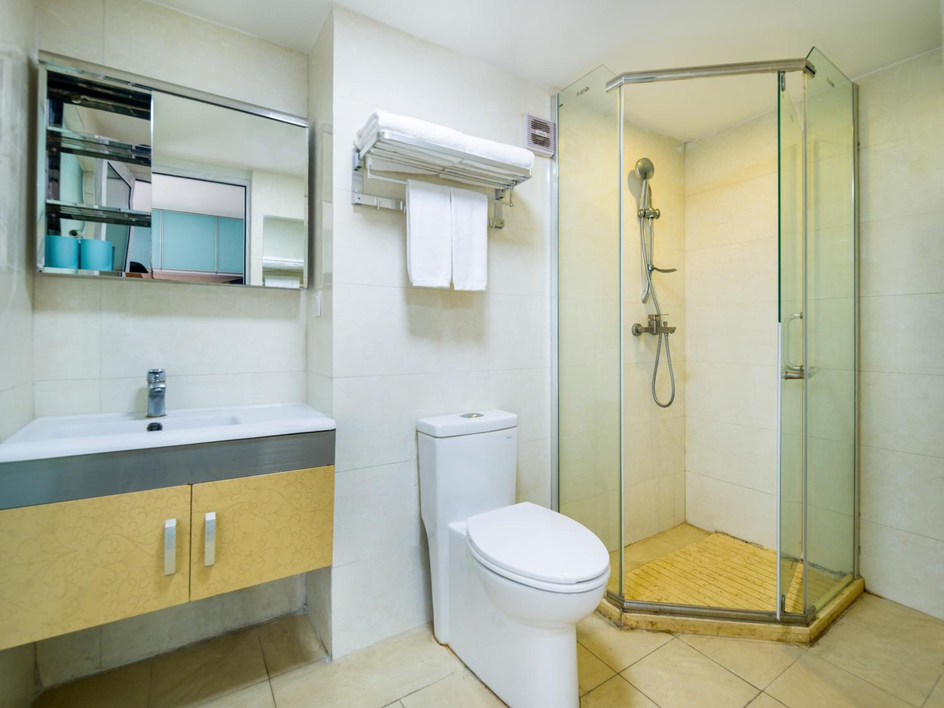 April Fair Duplex Apartment Guangzhou South Railway Station Ao Yuan Yue Shi Dai Branch