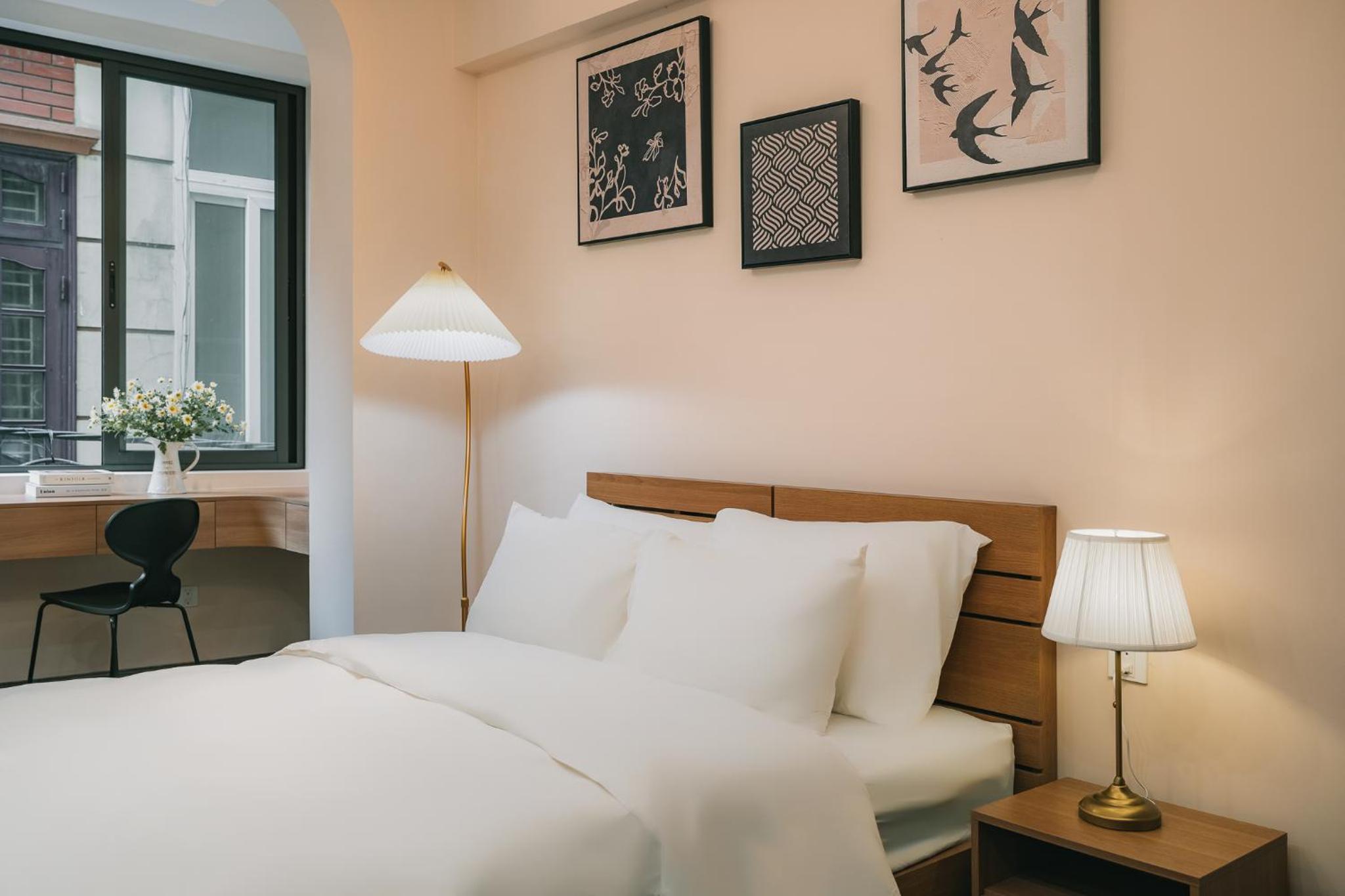 Ukiyo 3 bedrooms house 5' walk to Hanoi Flag Tower
