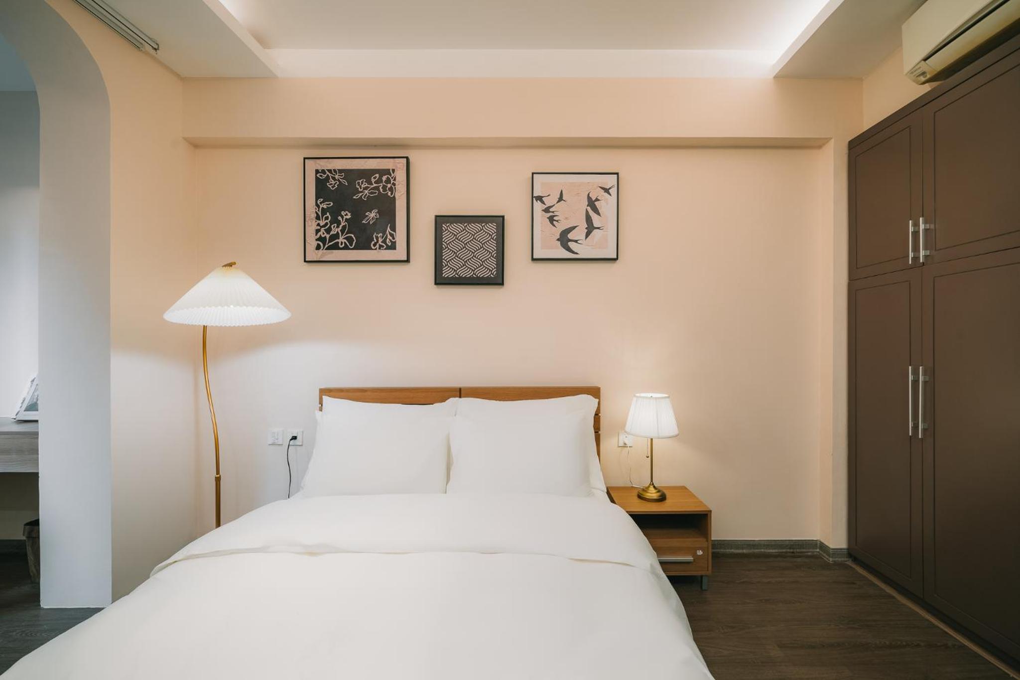 Ukiyo 3 bedrooms house 5' walk to Hanoi Flag Tower
