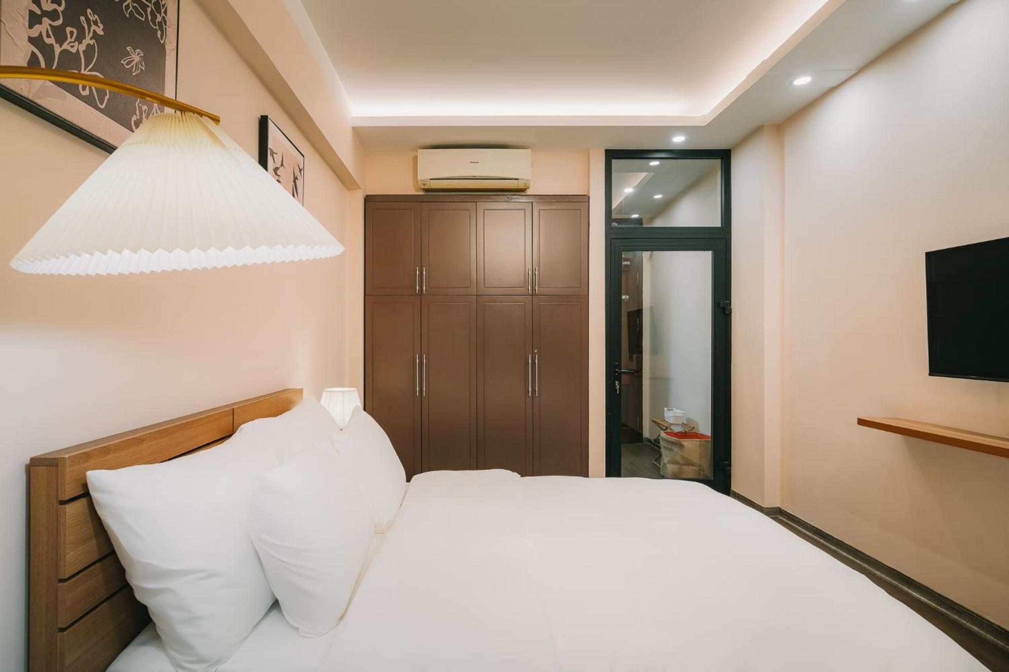 Ukiyo 3 bedrooms house 5' walk to Hanoi Flag Tower