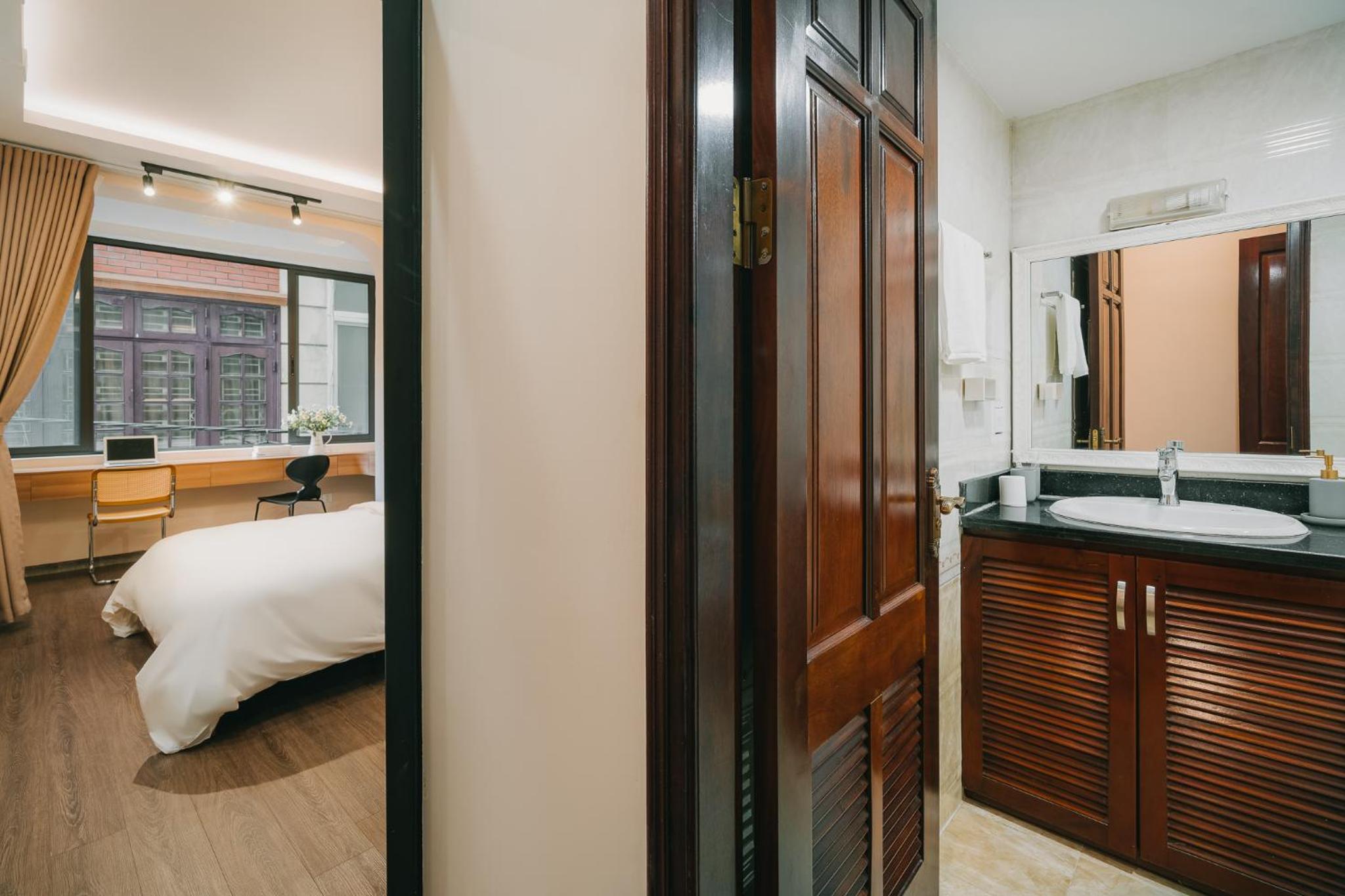 Ukiyo 3 bedrooms house 5' walk to Hanoi Flag Tower