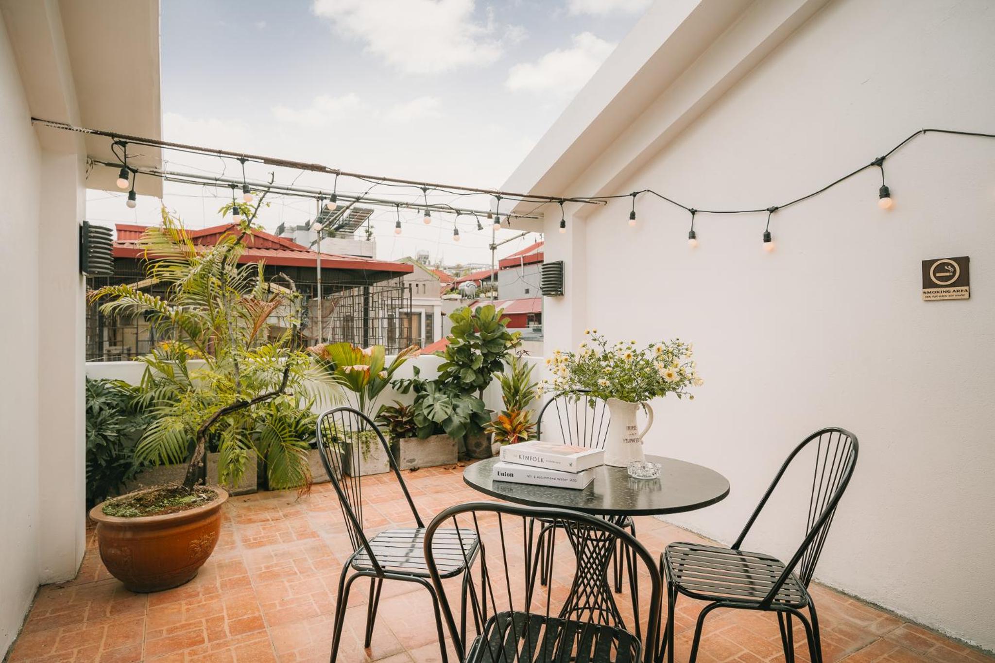 Ukiyo 3 bedrooms house 5' walk to Hanoi Flag Tower