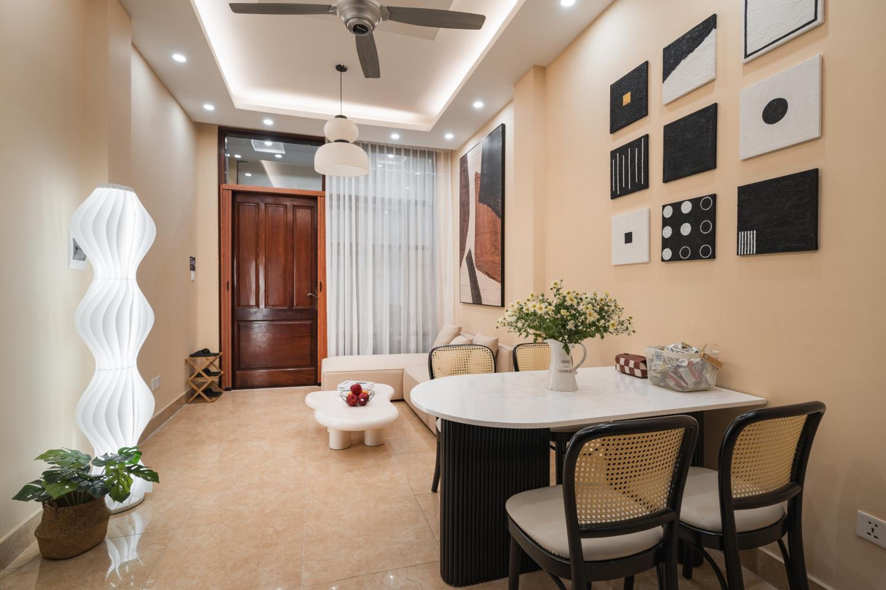 Ukiyo 3 bedrooms house 5' walk to Hanoi Flag Tower