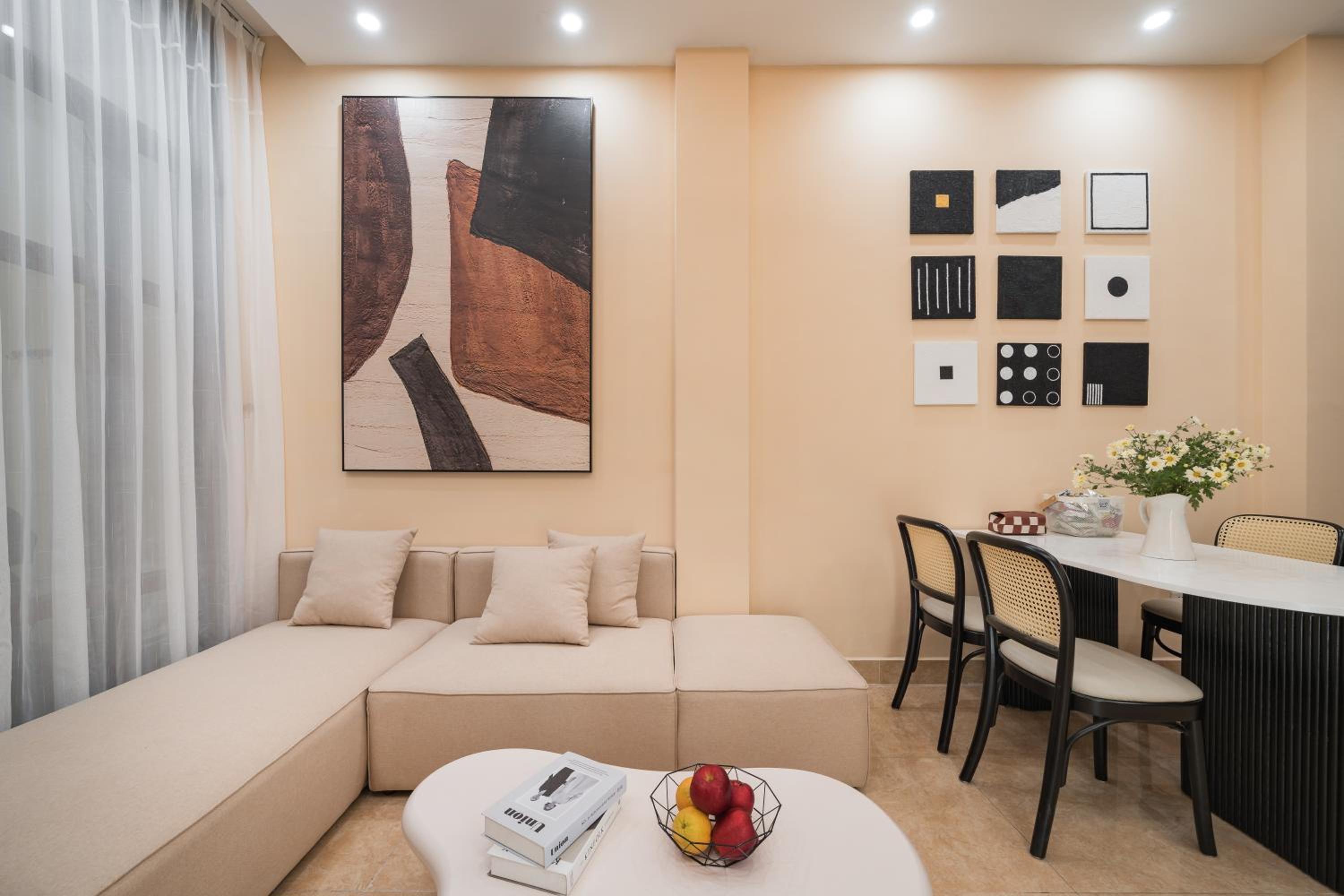 Ukiyo 3 bedrooms house 5' walk to Hanoi Flag Tower